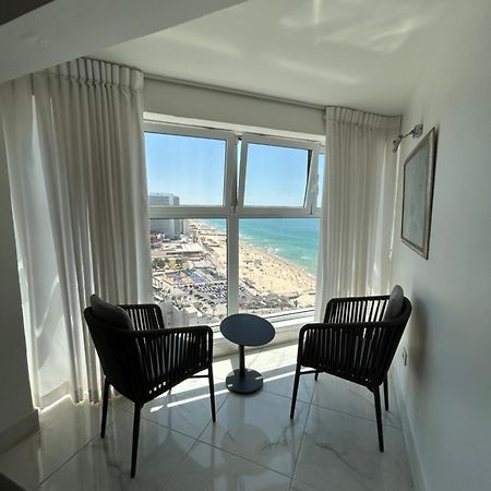 Amazing Suite On The Sea-סוויטה מדהימה על הים Bat Yam Exterior foto