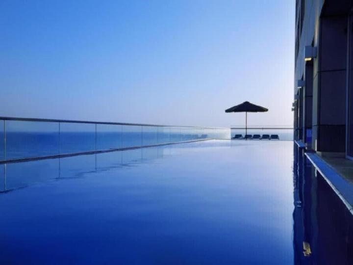 Amazing Suite On The Sea-סוויטה מדהימה על הים Bat Yam Exterior foto