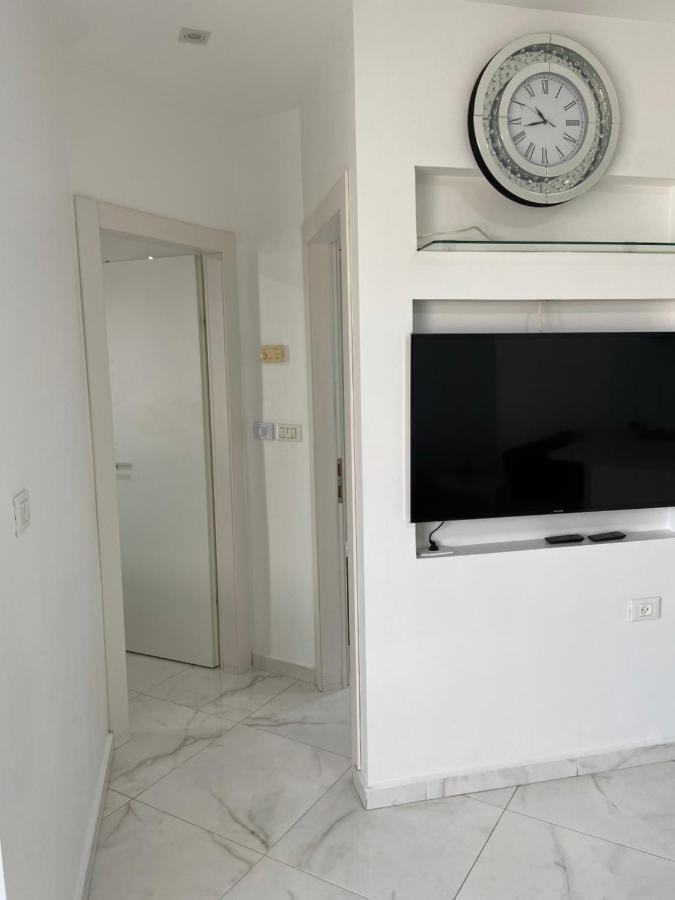 Amazing Suite On The Sea-סוויטה מדהימה על הים Bat Yam Exterior foto