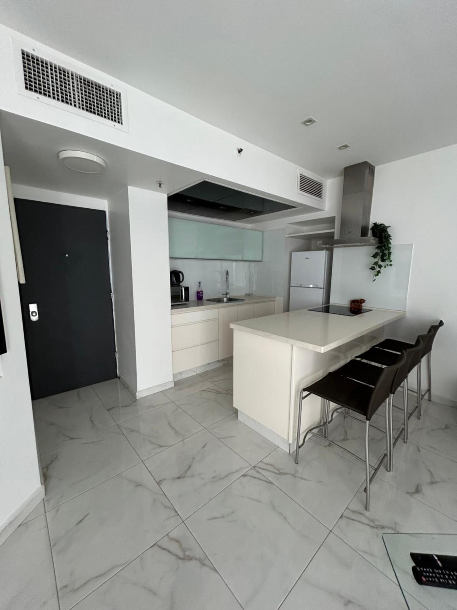 Amazing Suite On The Sea-סוויטה מדהימה על הים Bat Yam Exterior foto