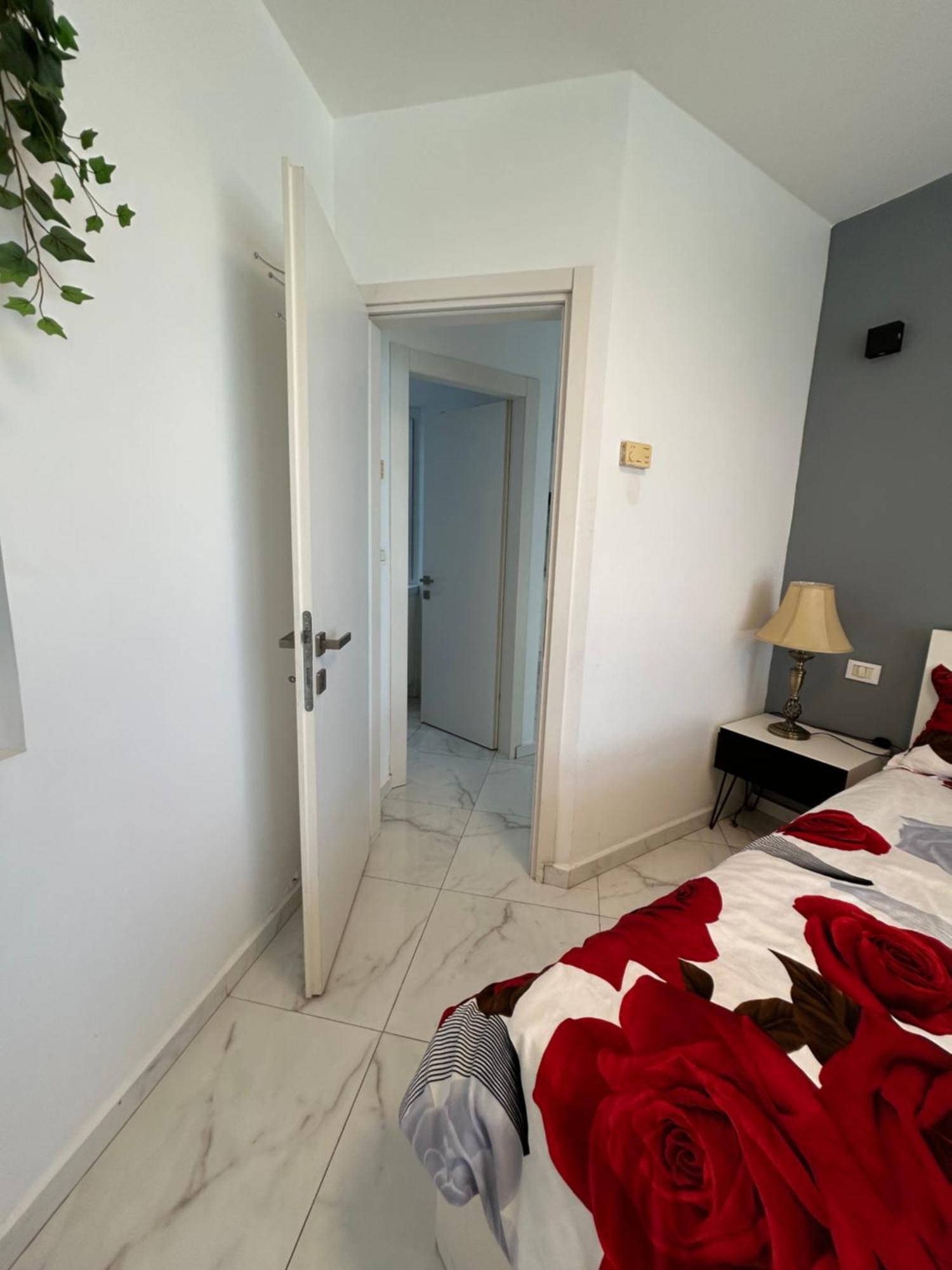 Amazing Suite On The Sea-סוויטה מדהימה על הים Bat Yam Exterior foto